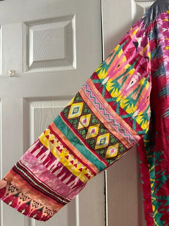 Johnny Was Kamelia Mixed Print V-Neck 100% Silk Blouse Size 2X - Picture 4 of 9